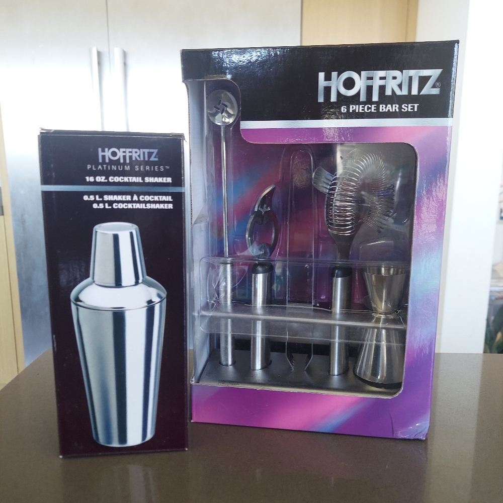 NIB Hoffritz 6 Piece Bar Set and Cocktail Shaker